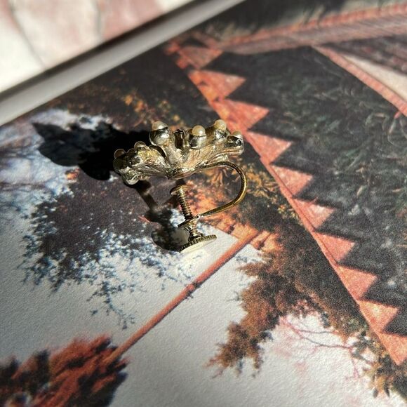 Vintage | Pearl Flower Vintage Clasp Earring - Picture 3 of 4